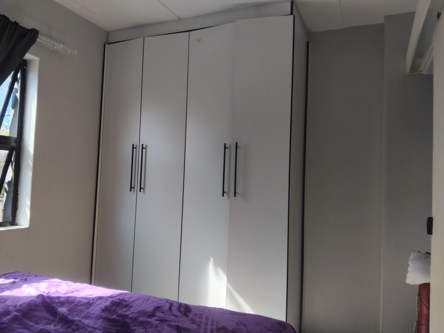 To Let 1 Bedroom Property for Rent in Kensington Western Cape